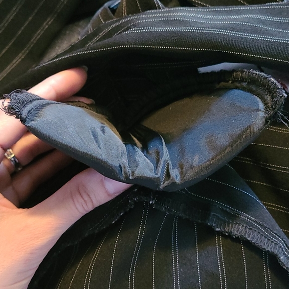 Womans Xhilaration Black Pin Striped Blazer. - Picture 7 of 7